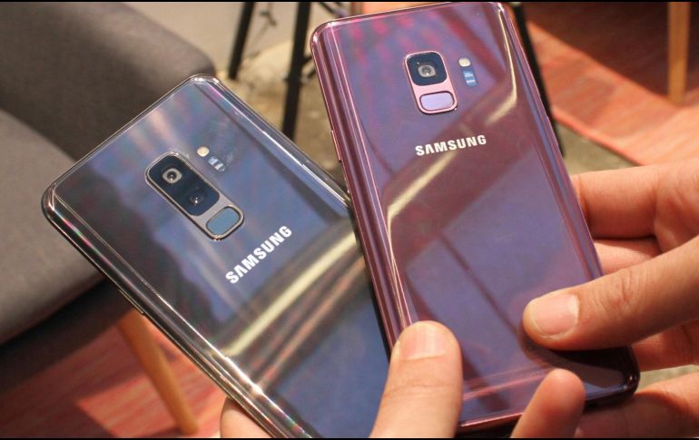 Incorpora dos lentes en la parte trasera. Se puede regular la apertura del lente a la hora de tomar una fotografía. NTX/R. Noguez