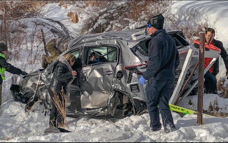 Fegan conducía una camioneta cuando trató de incorporarse a una carretera y fue golpeado por un autobús. TWITTER