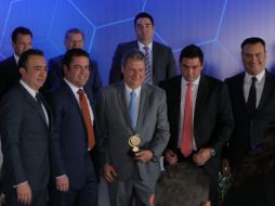 El Consejo de Cámaras Industriales de Jalisco (CCIJ) reconoce a EL INFORMADOR por sus 100 años de historia. EL INFORMADOR / E. Barrera