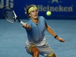 Zverev pronto mostró su buen tenis ante un Johnson que defendió bien. AP/R. Blackwell