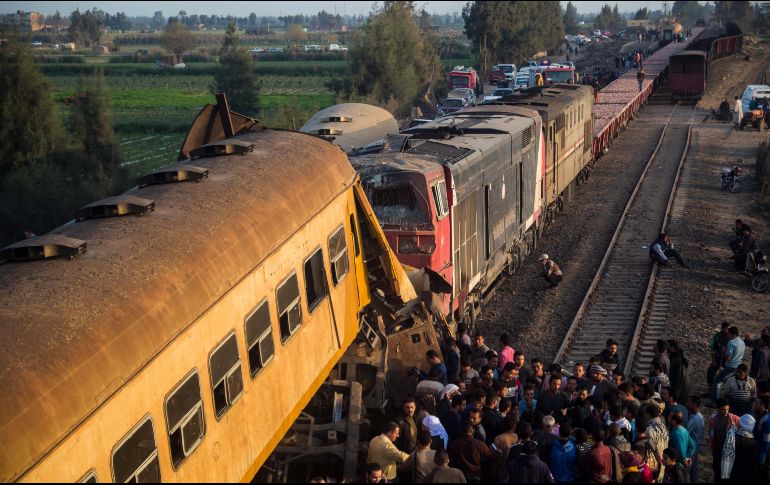 Los heridos fueron trasladados a hospitales de diferentes ciudades cercanas de Beheira, incluidas Wadi El-Natroun, Kafr El-Dawar y Damanhour, capital provincial. EFE / F. El-Geziry