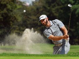Afina detalles. Dustin Johnson tuvo ayer una sesión de práctica en el Club de Golf Chapultepec. AP