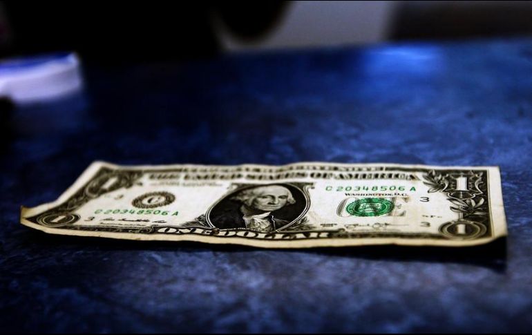 Se espera que el día este jueves 1 de marzo el peso mexicano cotice entre 18.80 y 19.05 pesos por dólar. EL INFORMADOR / ARCHIVO