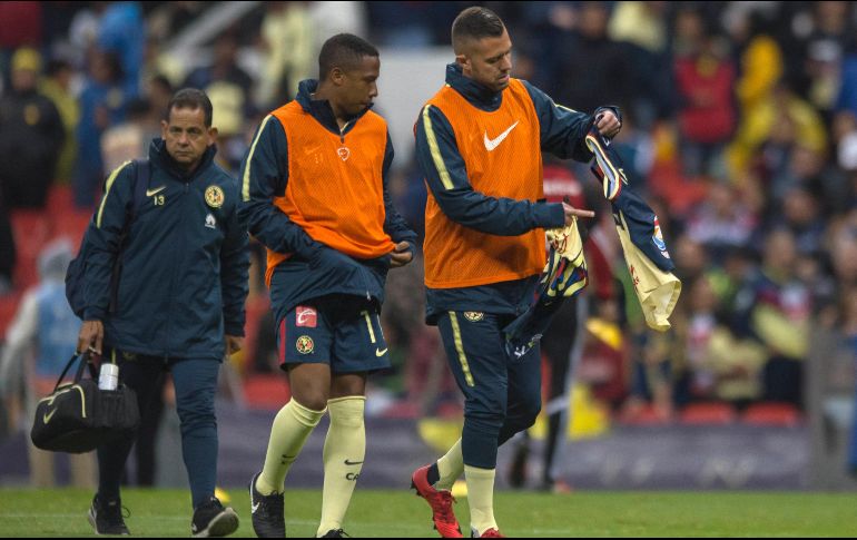 Tras el incidente entre los jugadores americanistas, se pidió a los medios de comunicación que se retiraran. MEXSPORT/ARCHIVO