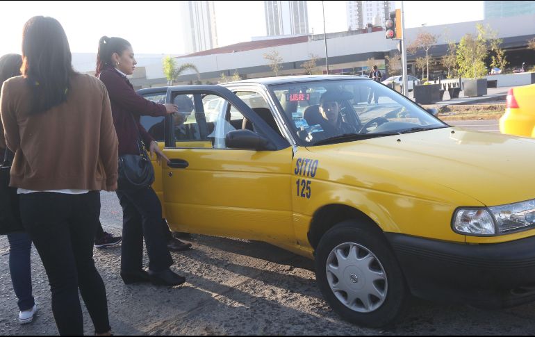 Los permisos se otorgarán en una segunda entrega a los operadores que acreditaron tener más de 10 años de antigüedad. EL INFORMADOR/ARCHIVO