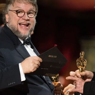 Peña Nieto no ha felicitado a Guillermo del Toro por el Oscar