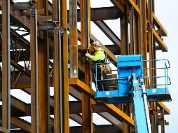 La promesa de Trump por aplicar aranceles del 25 por ciento a las importaciones de acero y 10 por ciento a las de aluminio ha sacudido a los mercados financieros.  AP / ARCHIVO