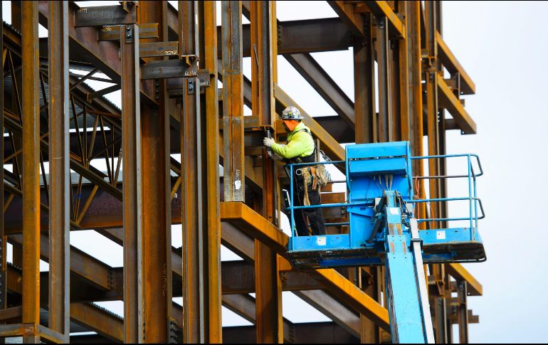 La promesa de Trump por aplicar aranceles del 25 por ciento a las importaciones de acero y 10 por ciento a las de aluminio ha sacudido a los mercados financieros.  AP / ARCHIVO