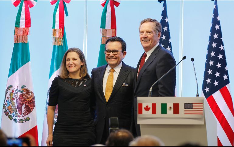 Chrystia Freeland, Ildefonso Guajardo y Robert Lighthizer durante la conferencia de cierre de la séptima ronda del TLCAN. EFE/J. Núñez