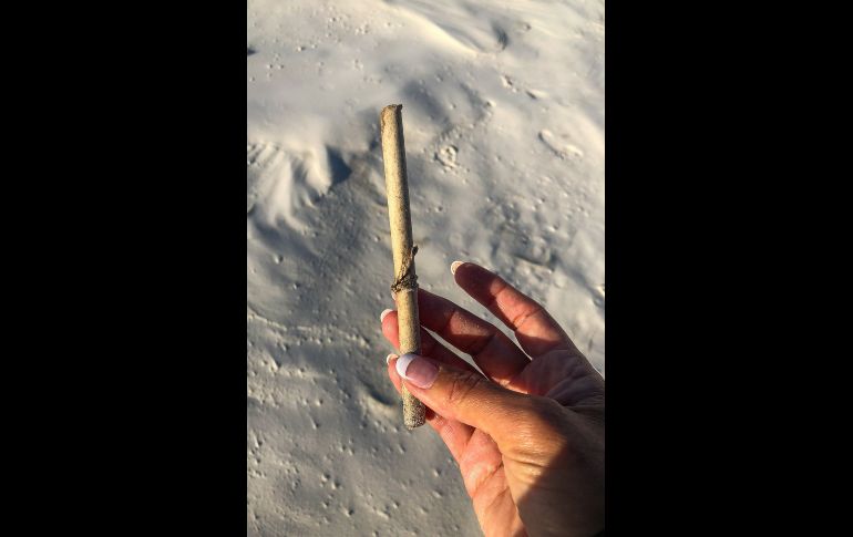 La nota embotellada es la más antigua que se conoce en el mundo, por delante de otra que data de 1906. AFP/Cortesía de Kym Illman