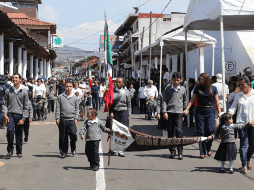 El secretario de Seguridad Pública del Estado aclaró que se trató de un incidente y descartó algún atentado o suceso grave por lo que se dio continuidad al desfile. TWITTER/ @Silvano_A