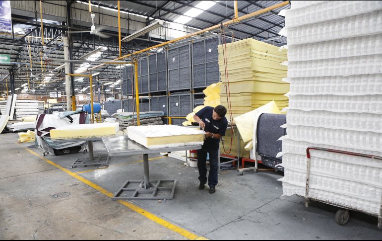 Con el internet de las cosas, Colchones Wendy monitorea el funcionamiento de su planta para eficientar la producción, la distribución y el mantenimiento a sus máquinas. EL INFORMADOR/G. Gallo