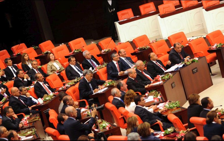 El enfrentamiento verbal se convirtió en una pelea a puñetazos en cuestión de minutos. EFE/ARCHIVO