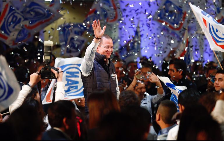 Los del tricolor indicaron que el candidato presidencial desvió recursos durante su gestión como presidente nacional del blanquiazul y de la Cámara de Diputados. SUN / ARCHIVO