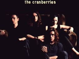 ''Este proyecto lo iniciamos juntos como banda, con Dolores, y debemos seguir adelante para terminarlo'', explican Mike Hogan, Fergal Lawler y Noel Hogan. FACEBOOK/The Cranberries