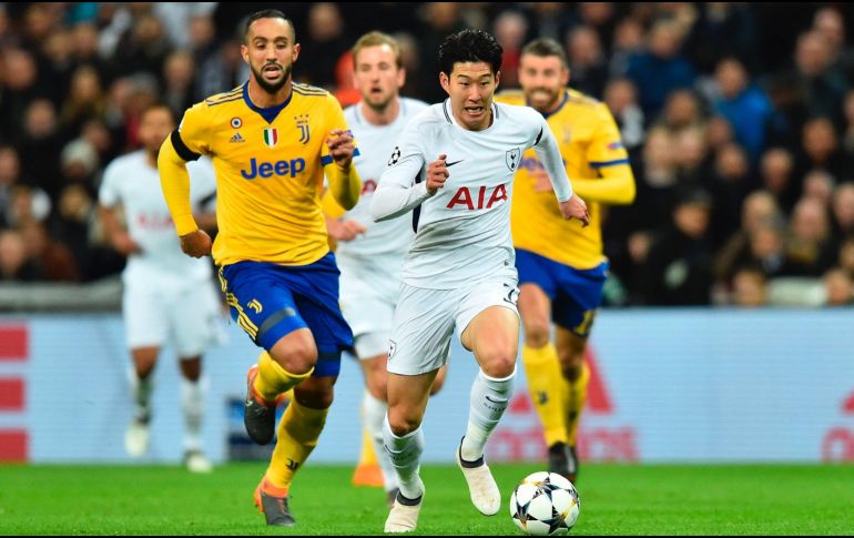 Según el argentino, cuyo equipo perdió 2-1 y fue eliminado de la Champions League, los directivos pasaron mucho tiempo siguiéndolos. TWITTER / @SpursOfficial
