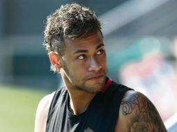 Neymar, quien se encuentra en rehabilitación tras ser operado de un pie hace una semana, ha vuelto a expresar su incomodidad en el París Saint-Germain. AP