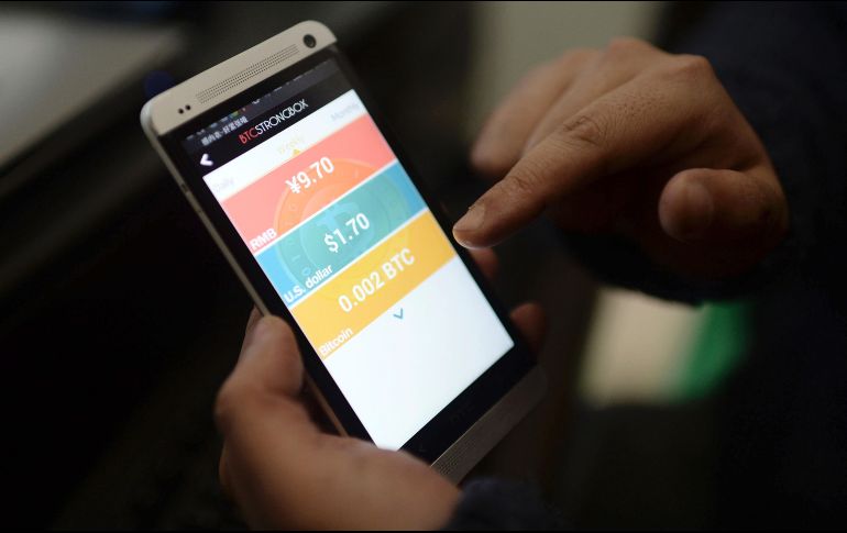 La ley regula los servicios que prestan las instituciones de tecnología financiera. AP/Archivo