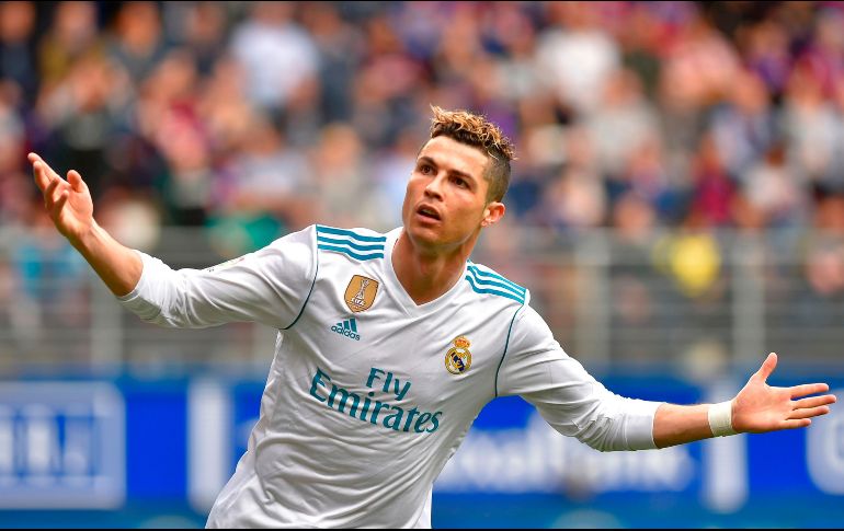 Pero fue el de siempre, Cristiano, el encargado de decantar definitivamente la balanza, al acudir a un centro de Carvajal y cabecear a quemarropa frente al portero rival. AFP / A. Gillenea