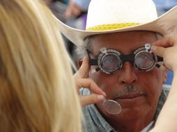 Los pacientes con mayor riesgo son aquellos que padecen miopía o diabetes y personas mayores de 60 años de edad o con antecedentes familiares de glaucoma. SUN / ARCHIVO