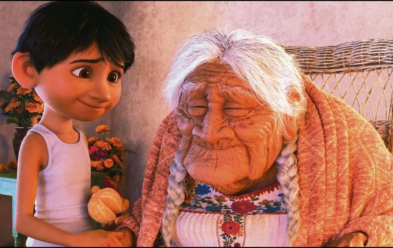 Los creadores apuntaron que además de que en las oficinas de Disney Pixar seguirán poniendo un altar de muertos en noviembre, muchos de ellos se han metido más en la cultura mexicana. CORTESÍA