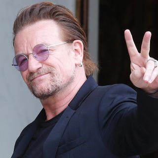 Bono se disculpa por acusaciones de acoso en ONG que fundó