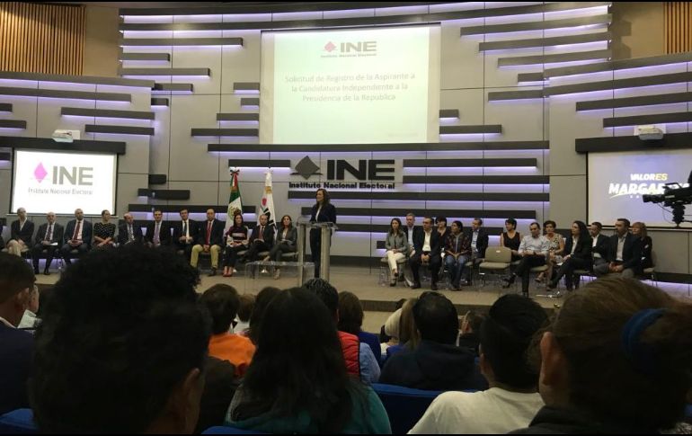 Zavala deberá esperar a que el órgano electoral valide los apoyos que recibió para que formalmente esté inscrita como abanderada presidencial. TWITTER / @rafasolanoperez