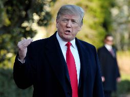 La Casa Blanca presentó un plan para impedir los tiroteos en las escuelas, pero no hablan del ajuste en el tema de la edad y también deja fuera la iniciativa de armar a maestros. AFP / ARCHIVO