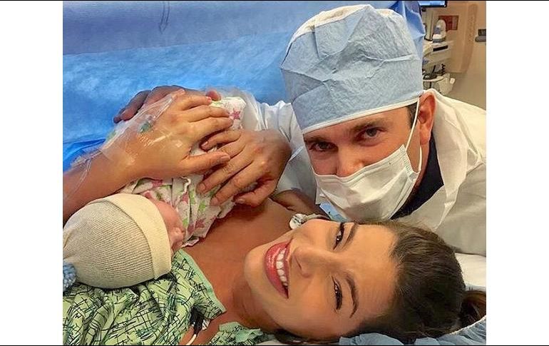 Bárbara Coppel y Alejandro Hank le dieron la bienvenida a su segundo hijo. INSTAGRAM /