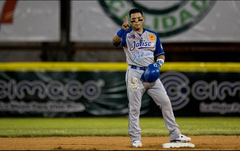 El outfielder fue galardonado por lo hecho en la campaña 2017-2018, donde brilló como el líder de carreras impulsadas y dobletes para guiar a su equipo hasta las semifinales del certamen. TWITTER / @charrosbeisbol