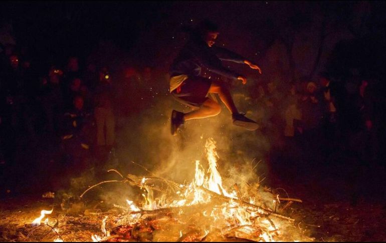 Las autoridades iraníes lanzan cada año campañas de concienciación pública sobre los peligros de los fuegos artificiales y otros artefactos. TWITTER