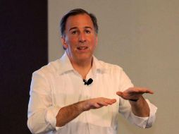 En la falsa encuesta, Meade aparece con 43% de las preferencias. EFE / Archivo