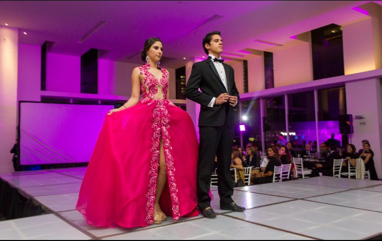 Hubo un desfile de modas para amenizar el evento. CORTESÍA/Carbono Catorce