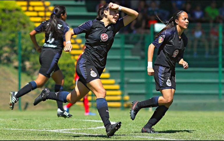 Norma Palafox fue la jugadora más valiosa en el partido, ya que puso el pase para el primer gol, desgastó a la zaga rival, estuvo incomodando y logró la segunda anotación. ESPECIAL / ligafemenil.mx