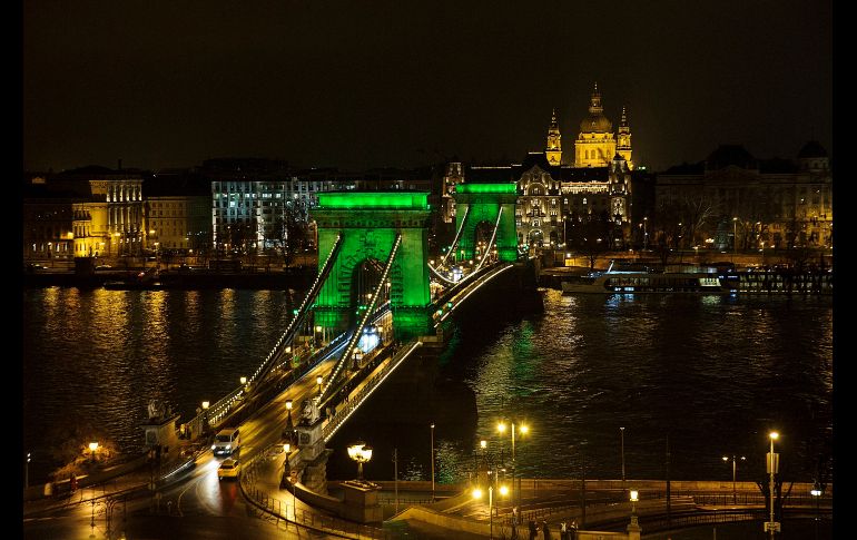 Las ciudades se pintan de verde en este día.
