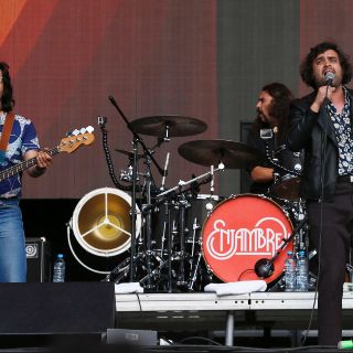 Amandititita y Enjambre prenden el Vive Latino