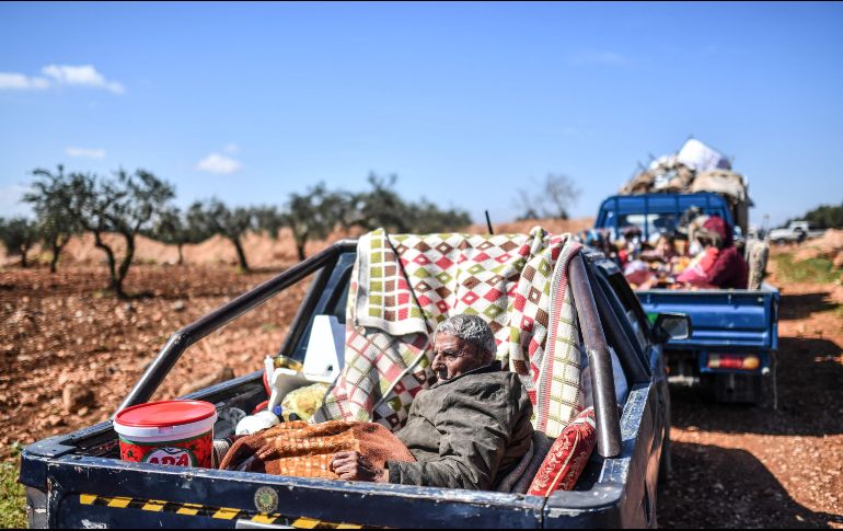 La violencia obligó a la huida de la zona de cerca de 200 mil civiles desde el pasado viernes. AFP/B. Kilic