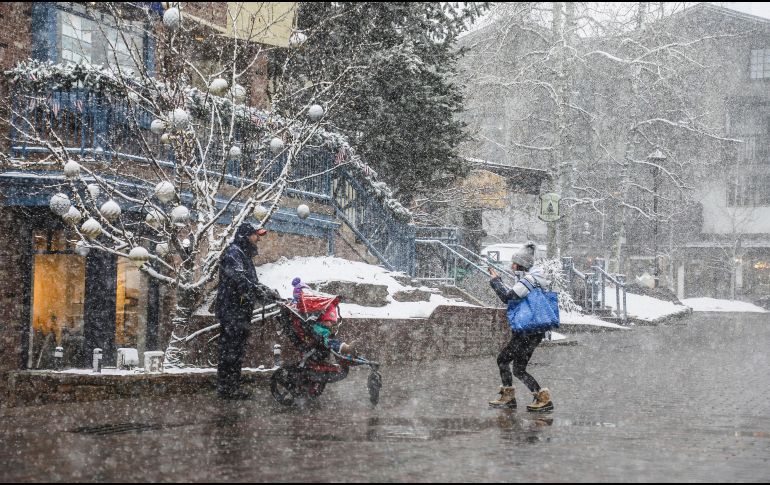 Autoridades decretaron algunas medidas precautorias en las carreteras a fin de prevenir posibles accidentes. AP/C. Dillmann