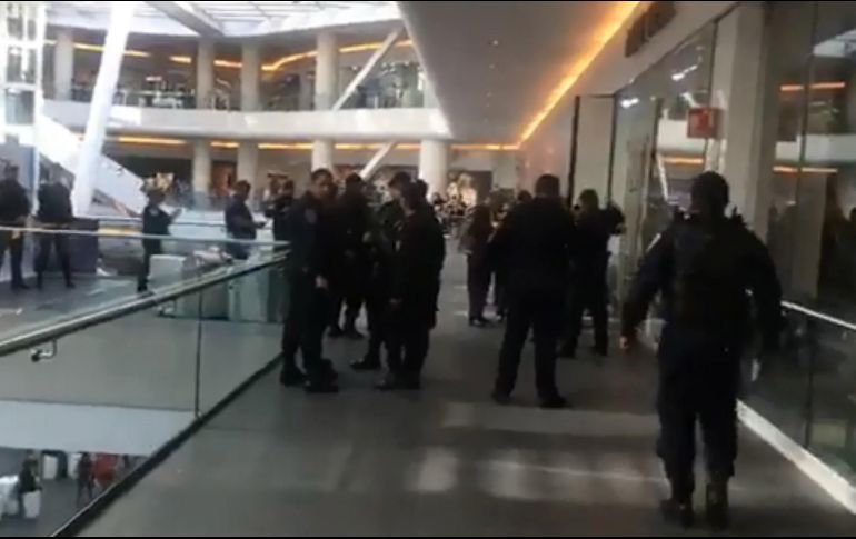En los primeros reportes, autoridades informaron que se trataba de un intento de robo en una joyería. SUN