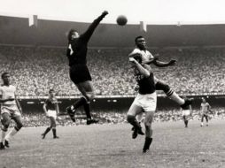 Yashin participó en cuatro Mundiales como portero de la Selección soviética, con la que llegó a las semifinales en Inglaterra 1966, además de alzarse con la Eurocopa en 1960 y colgarse el oro olímpico en 1956. ESPECIAL / fifa.com