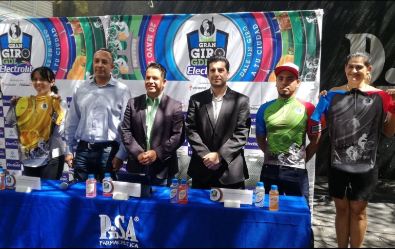 El Gran Giro contará con la presencia de 600 ciclistas rankeados a nivel nacional, quienes formarán parte de esta competición celebrada bajo la modalidad de Gran Fondo y Medio Fondo. TWITTER / @comudegdl