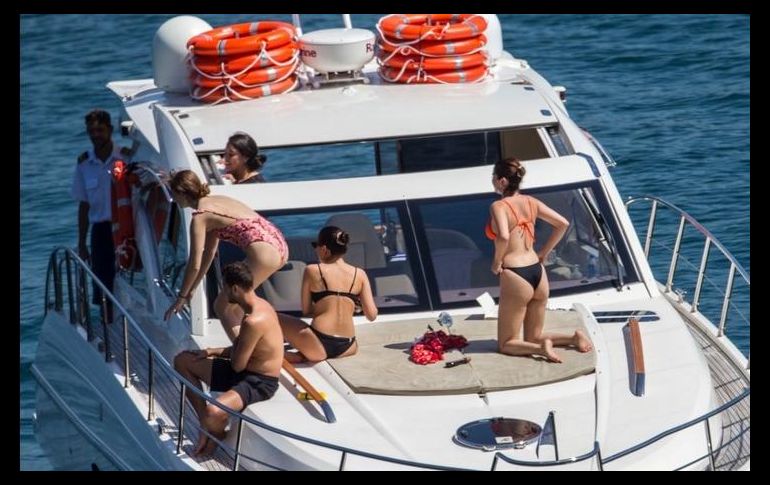 Selena fue captada disfrutando del sol de Australia. ESPECIAL / www.tmz.com