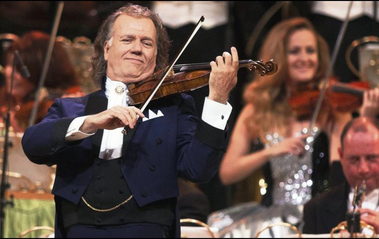 André Rieu. El músico disfruta su camino por la música y el cariño de los espectadores. AFP
