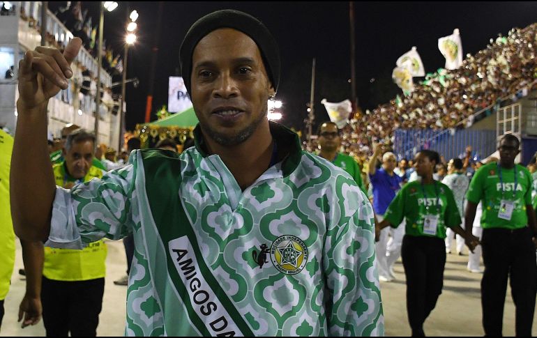 Quien fuera campeón del mundo en 2002 y ganador del Balón de Oro de 2005 se retiró del futbol en enero y formalizó ahora un paso al frente en la política. AFP / ARCHIVO