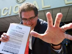 Ríos Píter recuerda que es imposible la revisión en cinco días de 906 mil 417 firmas. NTX / F. Estrada