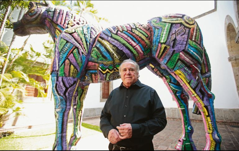 Obra. Carlos Terrés señala que la pieza más importante de su muestra es la escultura “El cuaco”, de cinco metros de altura. EL INFORMADOR/F. Atilano