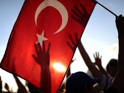 La nueva legislación también contempla controlar las redes sociales que publican noticias, así como los perfiles de partidos o líderes políticos. AFP/ARCHIVO