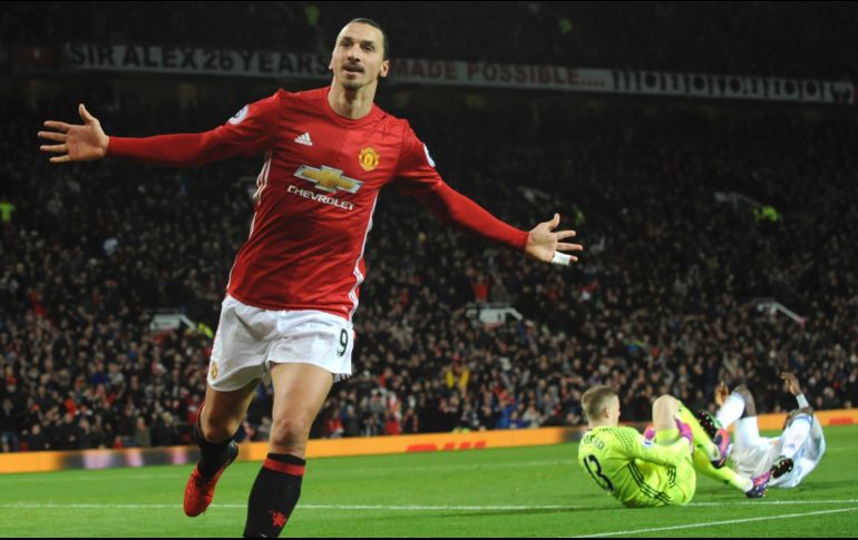 En su nuevo equipo, ''Ibra'' jugará con los hermanos mexicanos Jonathan y Giovani Dos Santos. AP / ARCHIVO