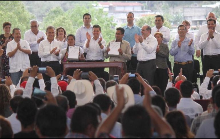 Peña Nieto encabezó la ceremonia oficial por el Día Mundial del Agua. TWITTER / @RobRmzdelaParra