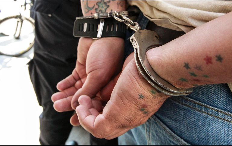 A la víctima se le atendió de lesiones y se orientó para que interponga una denuncia por violencia intrafamiliar.